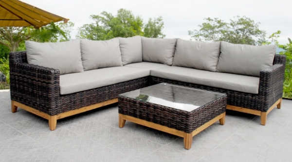 Picture of St. Martin 3 Piece Sectional with Cocktail Table