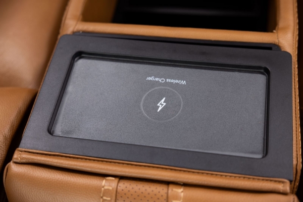 Picture of Kilmer 6 Piece Power Tan Sectional