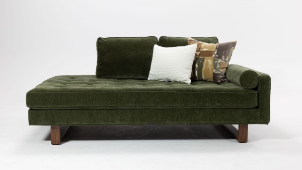 Picture of Bennett right facing arm chaise