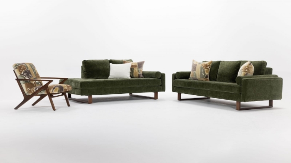 Picture of Bennett right facing arm chaise