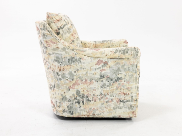 Picture of Silverlake Swivel Chair