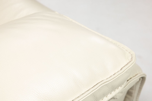 Picture of Flint II 6 Piece Cream Power Sectional