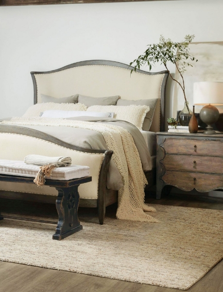 Picture of Ciao Bella King Upholstered Bed