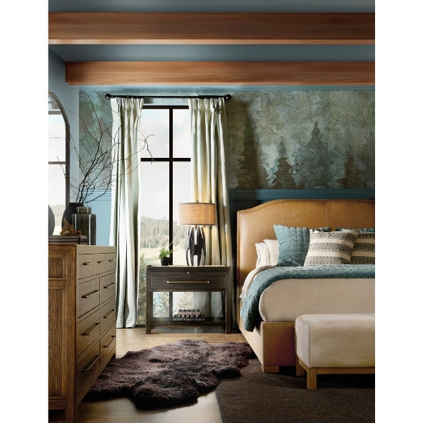 Picture of Driftwood King Leather Bed